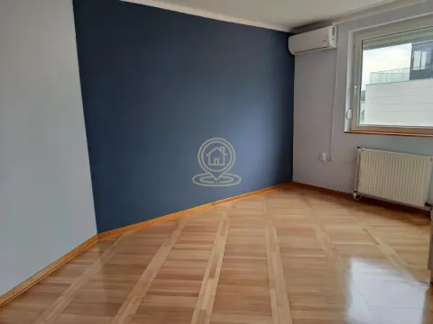 Rent, four bedroom apartment, 125m², Savski Venac, Beograd - image 5