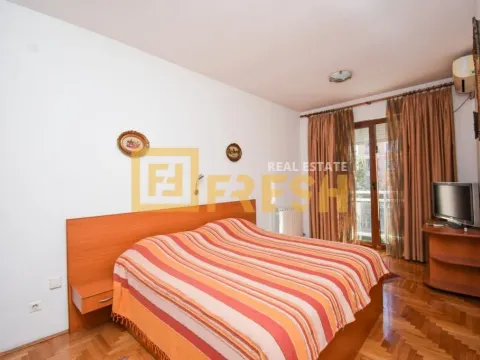 Izdavanje, dvosoban stan, 71m², Preko Morače, Podgorica - image 2