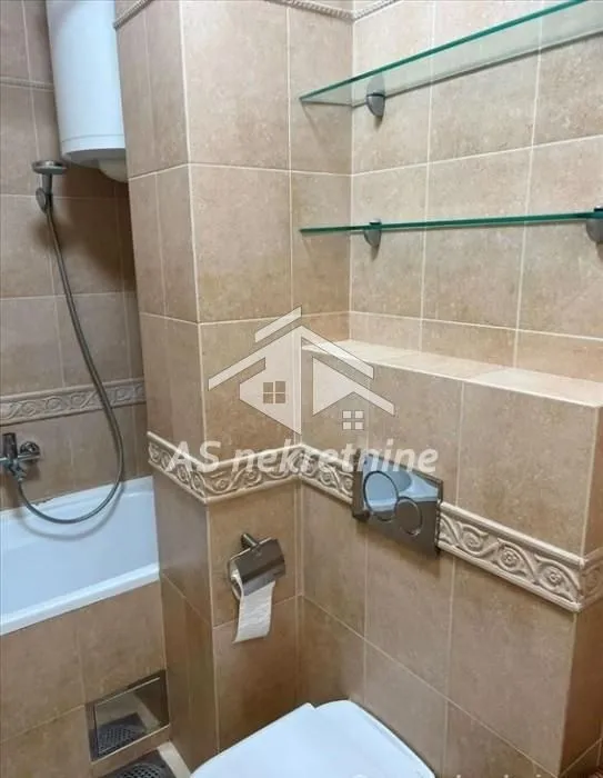 Izdavanje, stan, 74m², Đeram Pijaca, Beograd