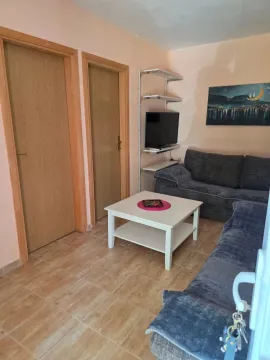 Izdavanje, dvosoban stan, 50m², Kavač, Kotor - image 4