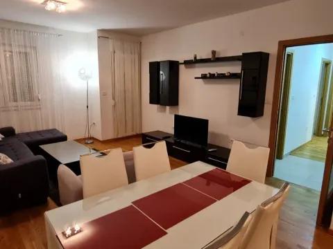 Izdavanje, stan, 68m², City Kvart, Podgorica