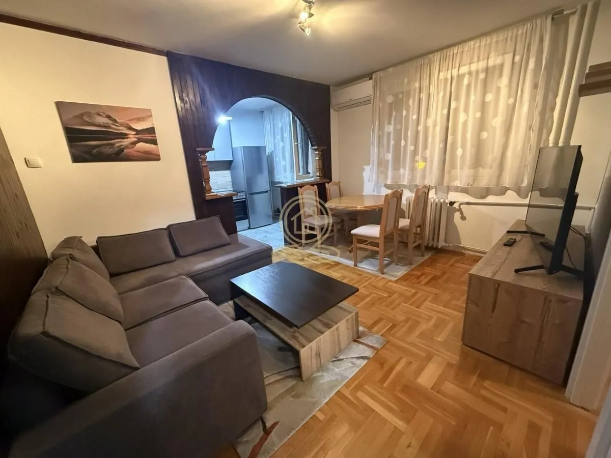 Rent, three bedroom apartment, 47m², Stari Grad, Beograd