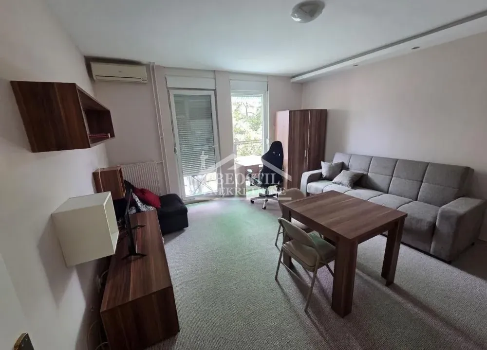 Izdavanje, stan, 27m², Stari Grad, Beograd