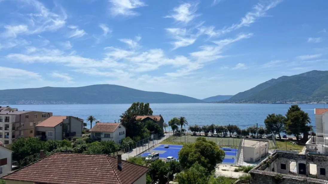 Prodaja, dvosoban stan, 160m², Donja Lastva, Tivat