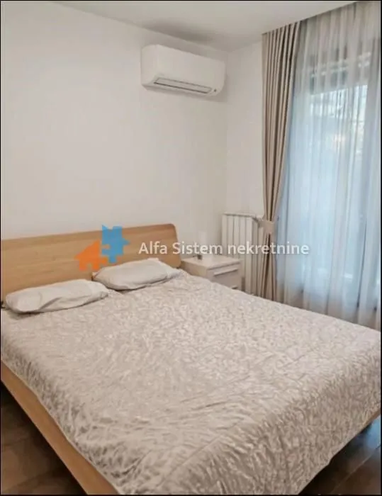 Izdavanje, dvosoban stan, 52m², Lekino Brdo, Voždovac Sve Podlokacije