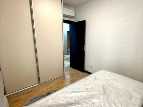 Rent, two bedroom apartment, 60m², Gorica C, Podgorica - image 8