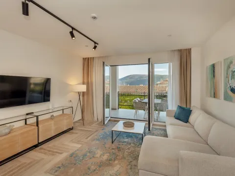 Prodaja, jednosoban stan, 81m², Kotor, Crna Gora - image 3