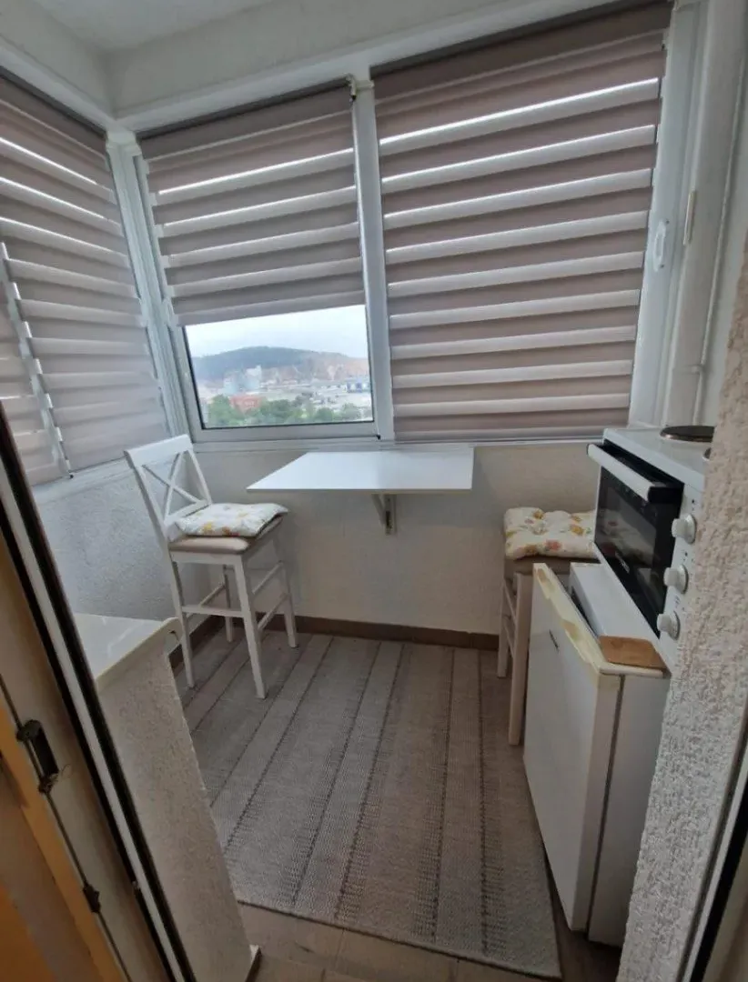 Prodaja, dvosoban stan, 76m², Centar, Bar