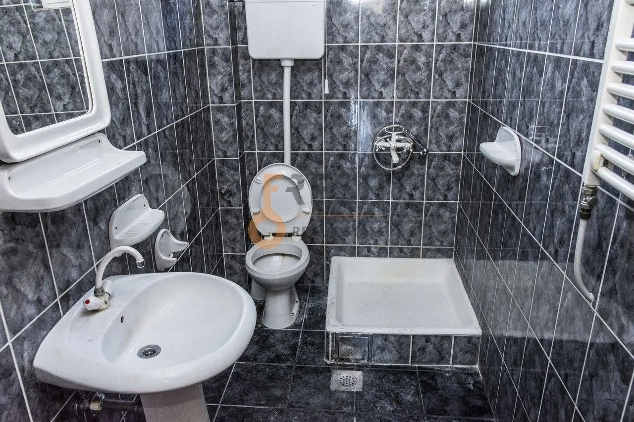Rent, house, 500m², Ostalo, Podgorica
