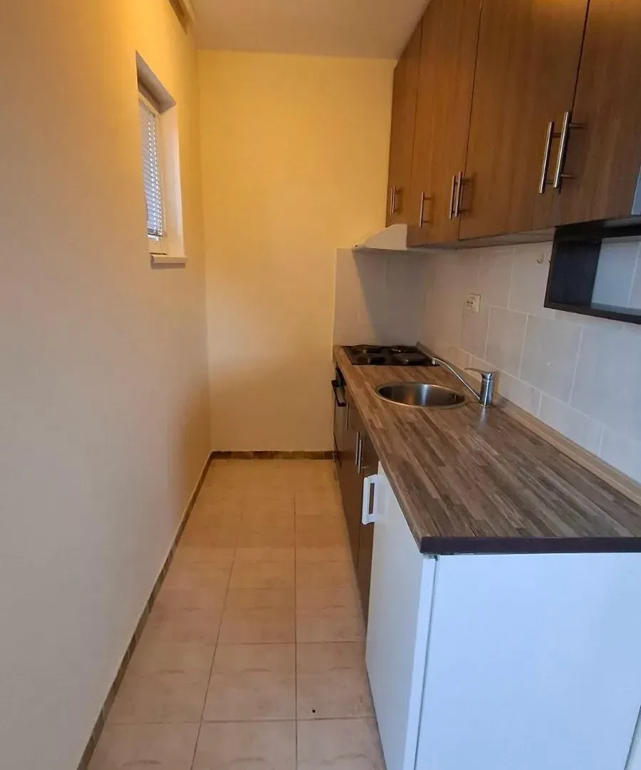 Rent, one bedroom apartment, 30m², Petlovo Brdo, Beograd