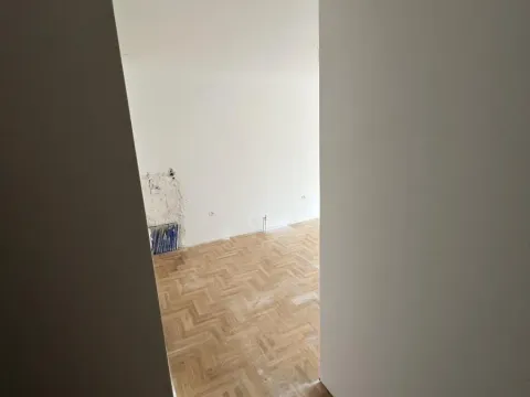 Sale, four bedroom apartment, 77m², Centar, Niš - image 2