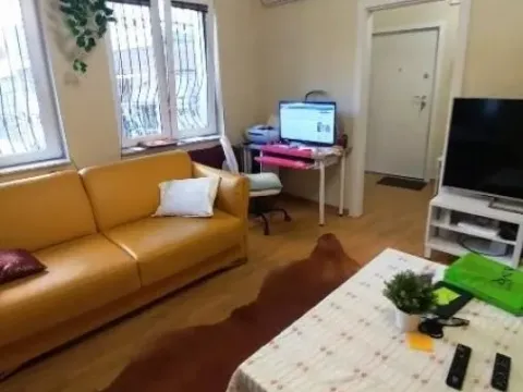 Sale, three bedroom apartment, 85m², Stari Grad, Beograd - image 4
