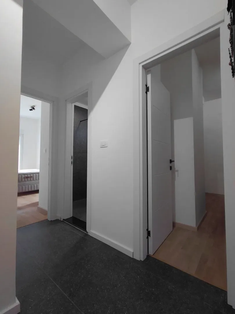 Prodaja, dvosoban stan, 66m², Momišići, Podgorica