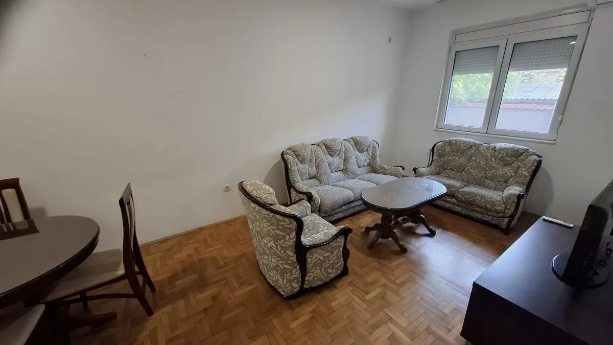 Prodaja, dvosoban stan, 68m², Centar, Novi Sad