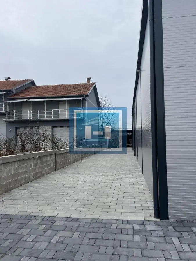 Rent, office space, 300m², Striško Naselje, Paraćin
