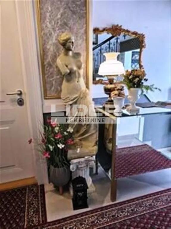 Sale, one bedroom apartment, 41m², Stari Grad, Beograd