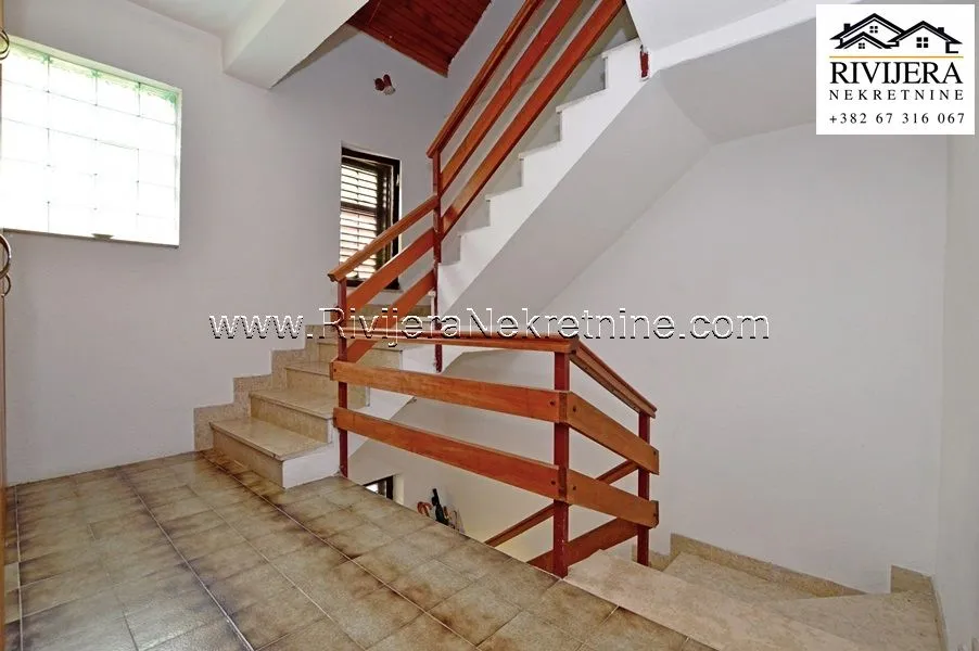 Prodaja, kuća, 240m², Igalo, Herceg Novi