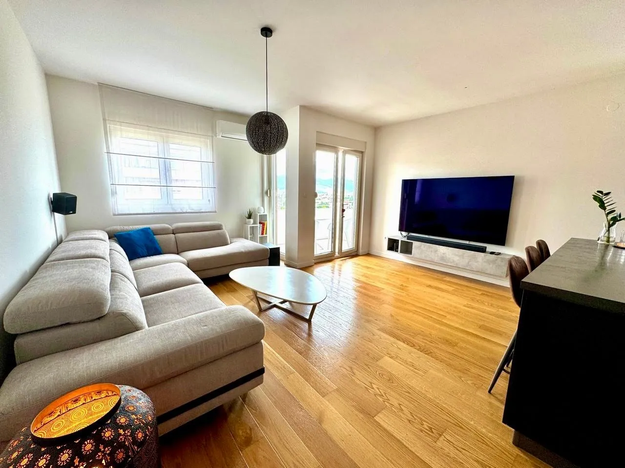 Prodaja, dvosoban stan, 70m², Central Point, Podgorica