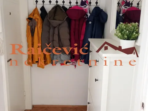 Sale, three bedroom apartment, 69m², Vračar Sve Podlokacije, Beograd - image 11