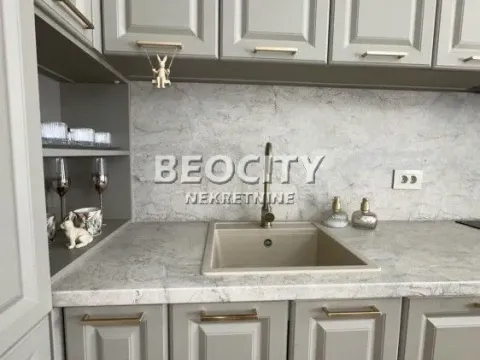 Izdavanje, trosoban stan, 78m², Centar, Novi Sad - image 4