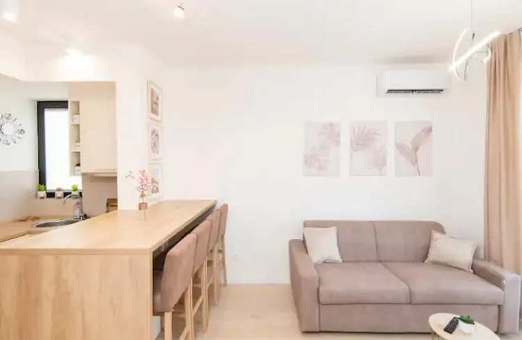 Rent, one bedroom apartment, 40m², Centar, Tivat