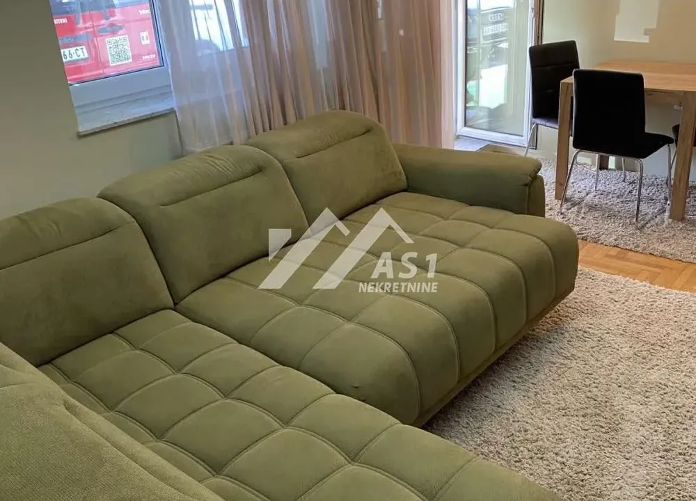 Izdavanje, jednosoban stan, 40m², Salajka, Novi Sad Sve Podlokacije