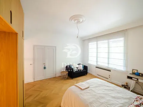 Prodaja, četvorosoban stan, 119m², Stari Grad, Beograd - image 10