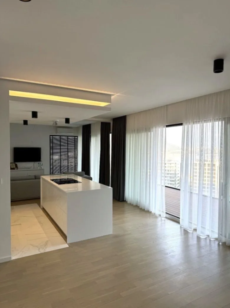 Sale, three bedroom apartment, 263m², Bečići, Budva