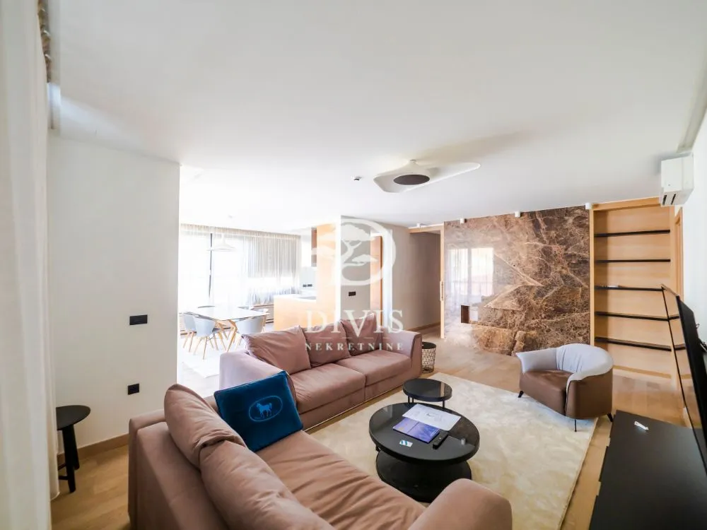 Rent, four bedroom apartment, 132m², Vračar Hram, Vračar Sve Podlokacije