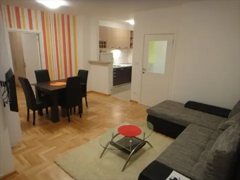 Stan in Centar Sve Podlokacije