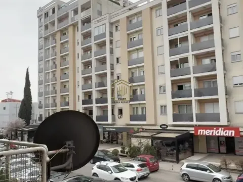 Izdavanje, trosoban stan, 106m², Preko Morače, Podgorica - image 12