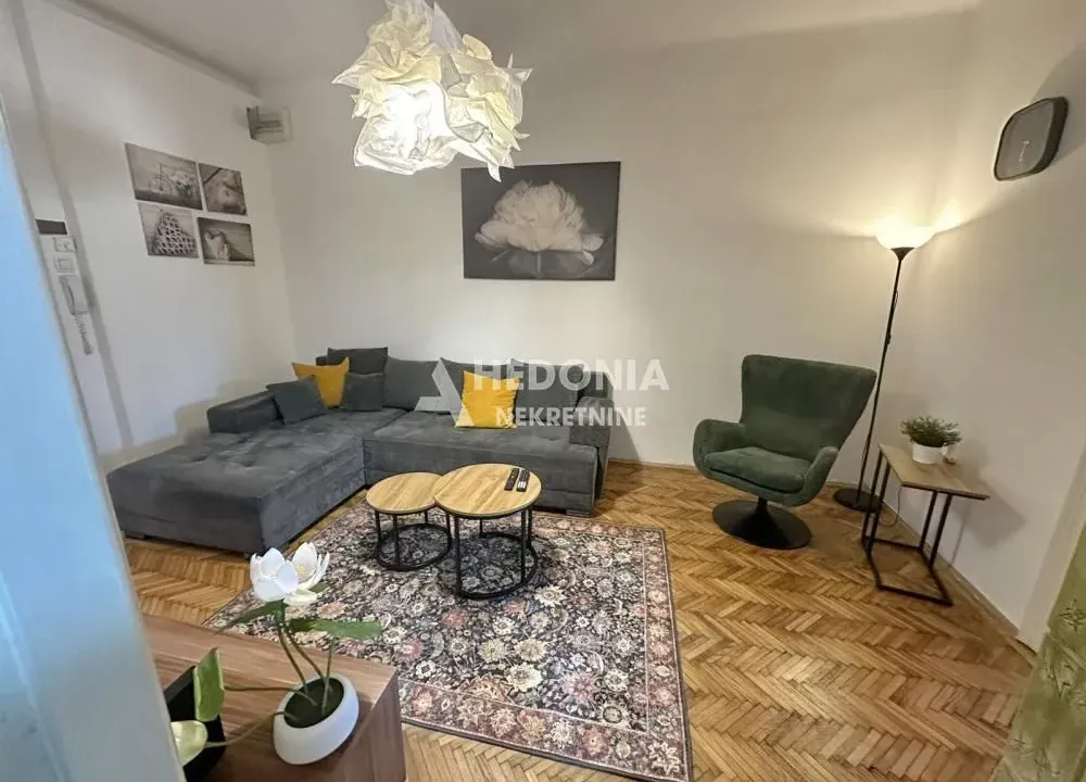 Rent, two bedroom apartment, 57m², Stari Grad, Beograd