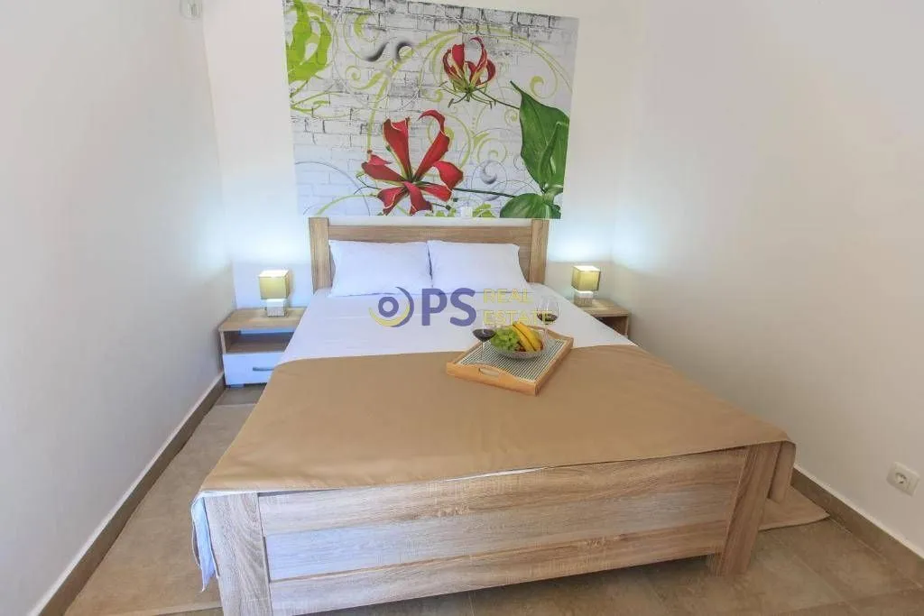 Sale, house, 378m², Bar, Crna Gora