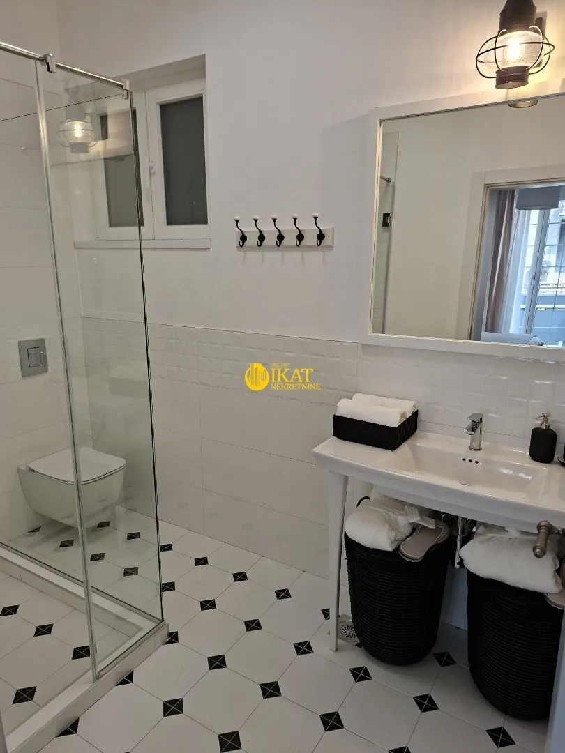 Sale, three bedroom apartment, 110m², Savski Venac, Beograd