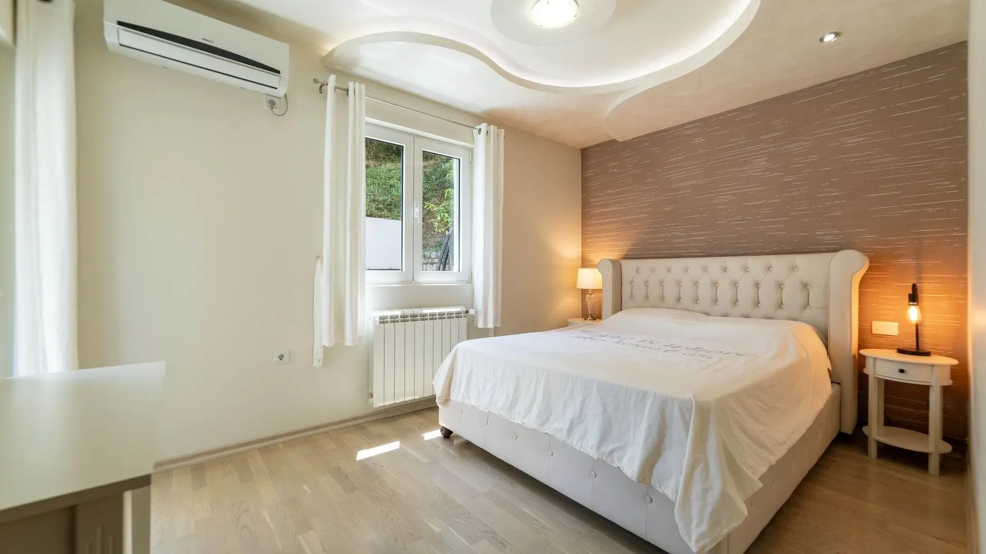 Prodaja, stan, 440m², Stoliv, Kotor