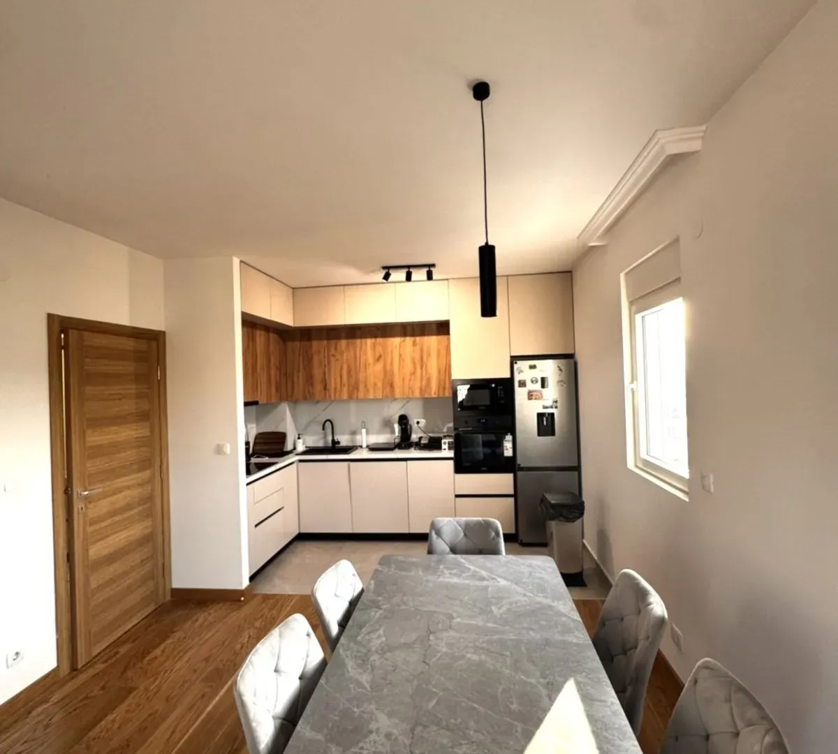 Prodaja, dvosoban stan, 72m², New City, Podgorica