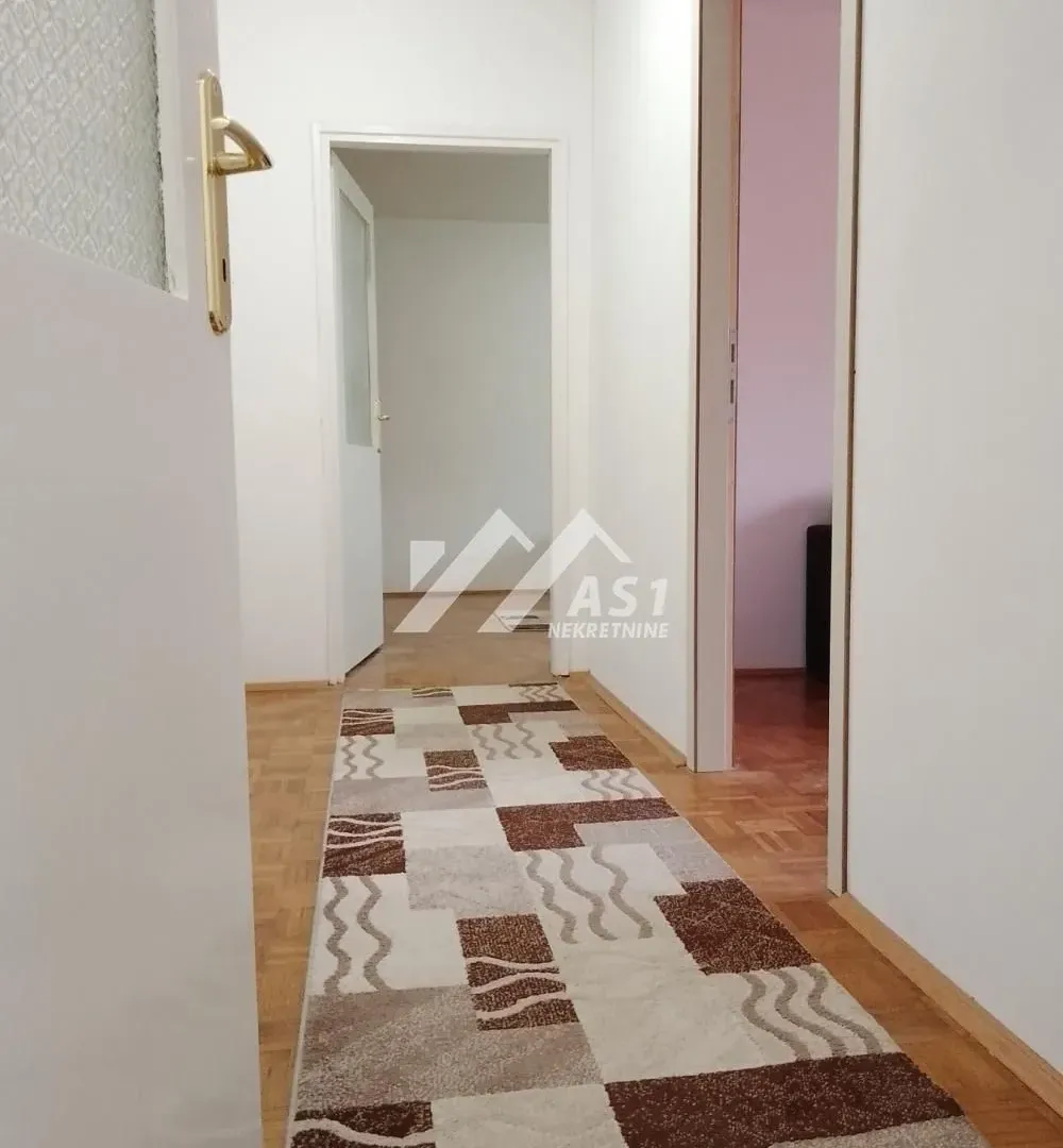 Izdavanje, dvosoban stan, 47m², Detelinara, Novi Sad Sve Podlokacije