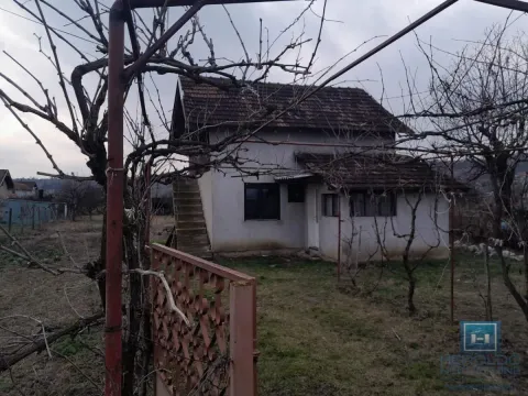 Sale, house, 80m², Naselje Železnički most, Jagodina