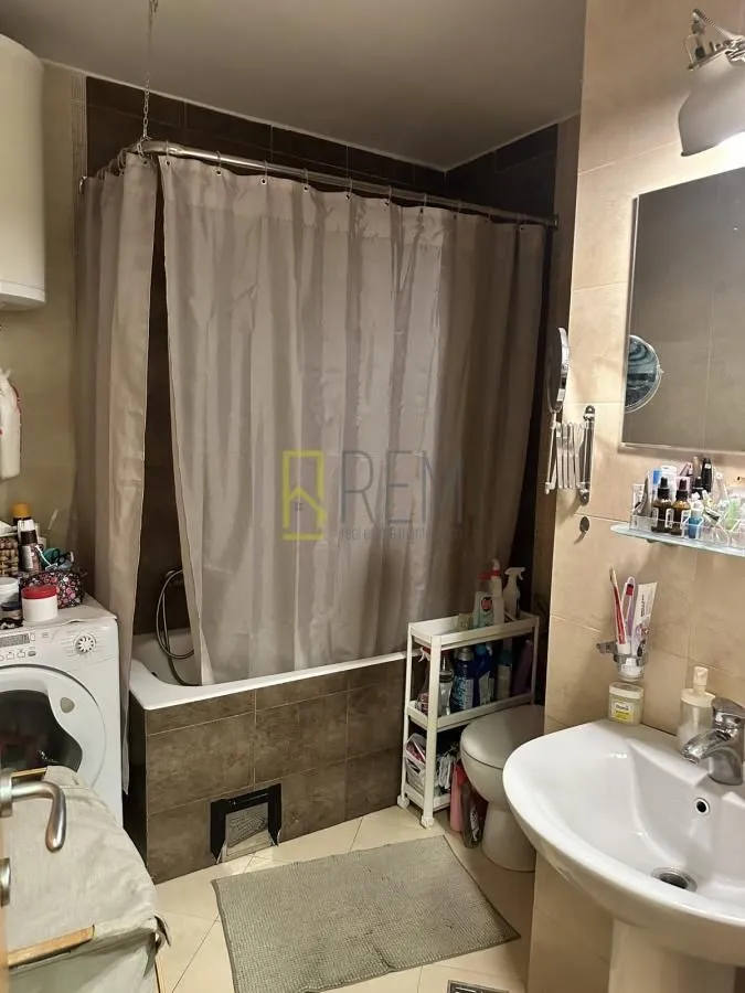 Prodaja, trosoban stan, 81m², Stari Aerodrom, Podgorica