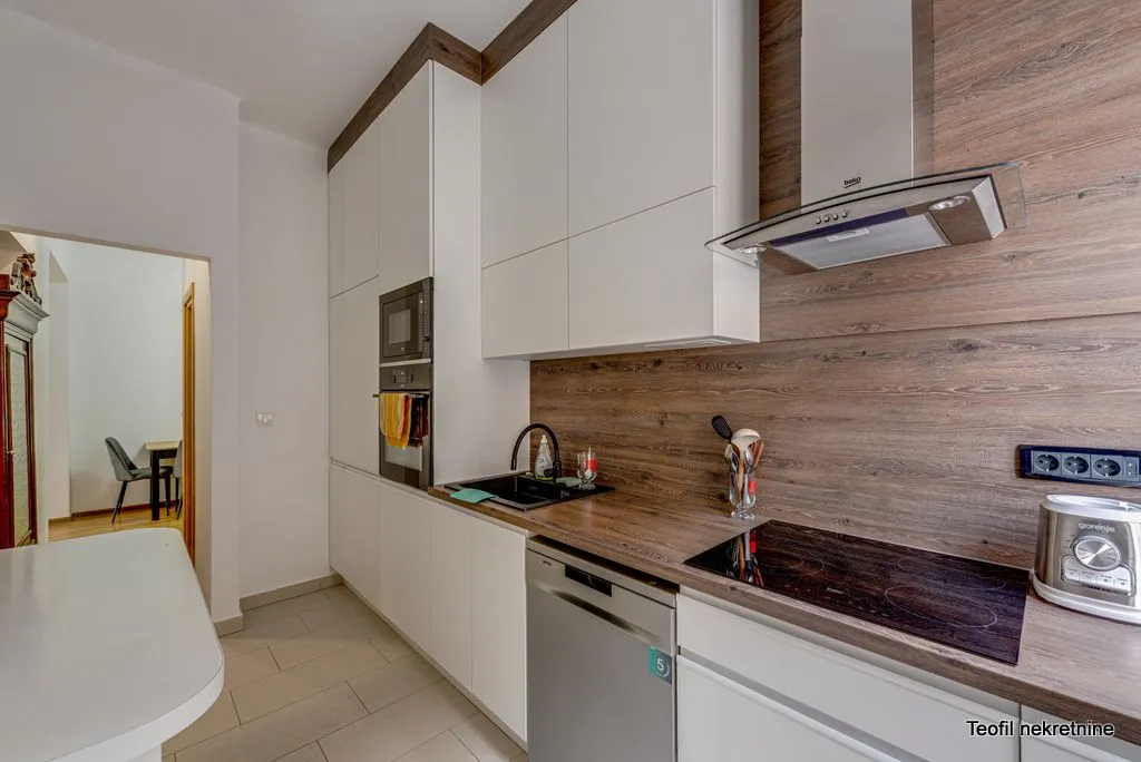 Rent, three bedroom apartment, 82m², Stari Grad, Beograd