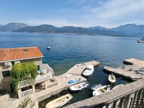 Prodaja, kuća, 135m², Tivat, Crna Gora - image 1