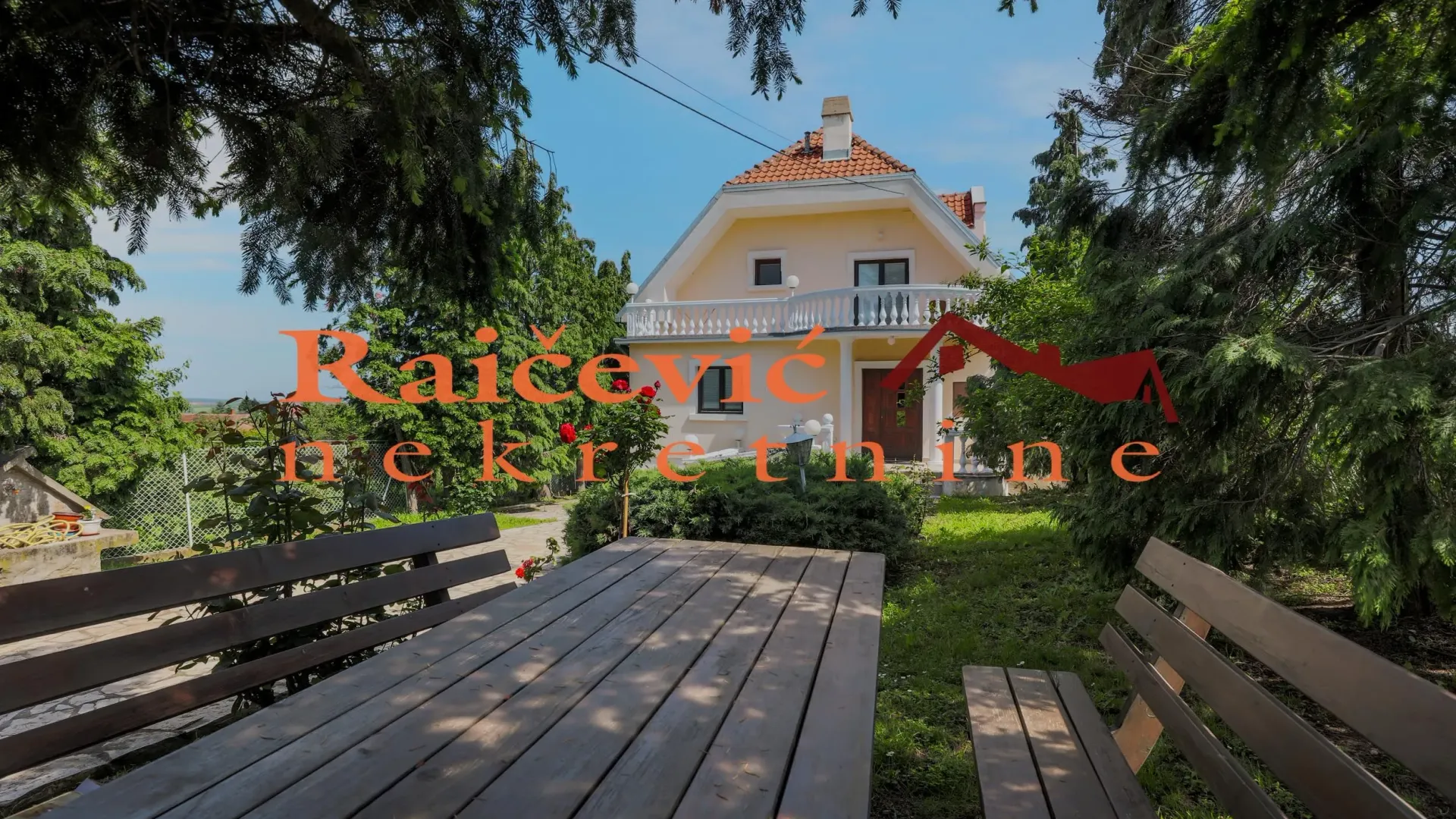 Prodaja, kuća, 370m², Voždovac Sve Podlokacije, Beograd