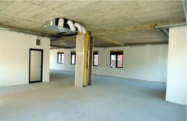 Rent, office space, 214m², Altina, Beograd