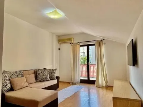 Sale, one bedroom apartment, 46m², Bečići, Budva - image 1