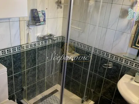 Prodaja, kuća, 202m², Sremska Kamenica, Petrovaradin - image 28