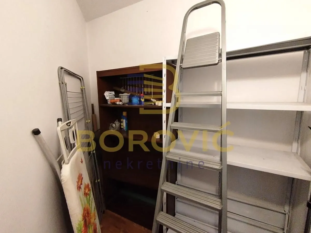 Prodaja, trosoban stan, 78m², Stari Grad, Beograd
