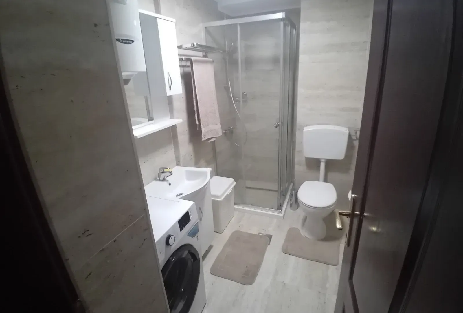 Izdavanje, dvosoban stan, 56m², Centar, Herceg Novi
