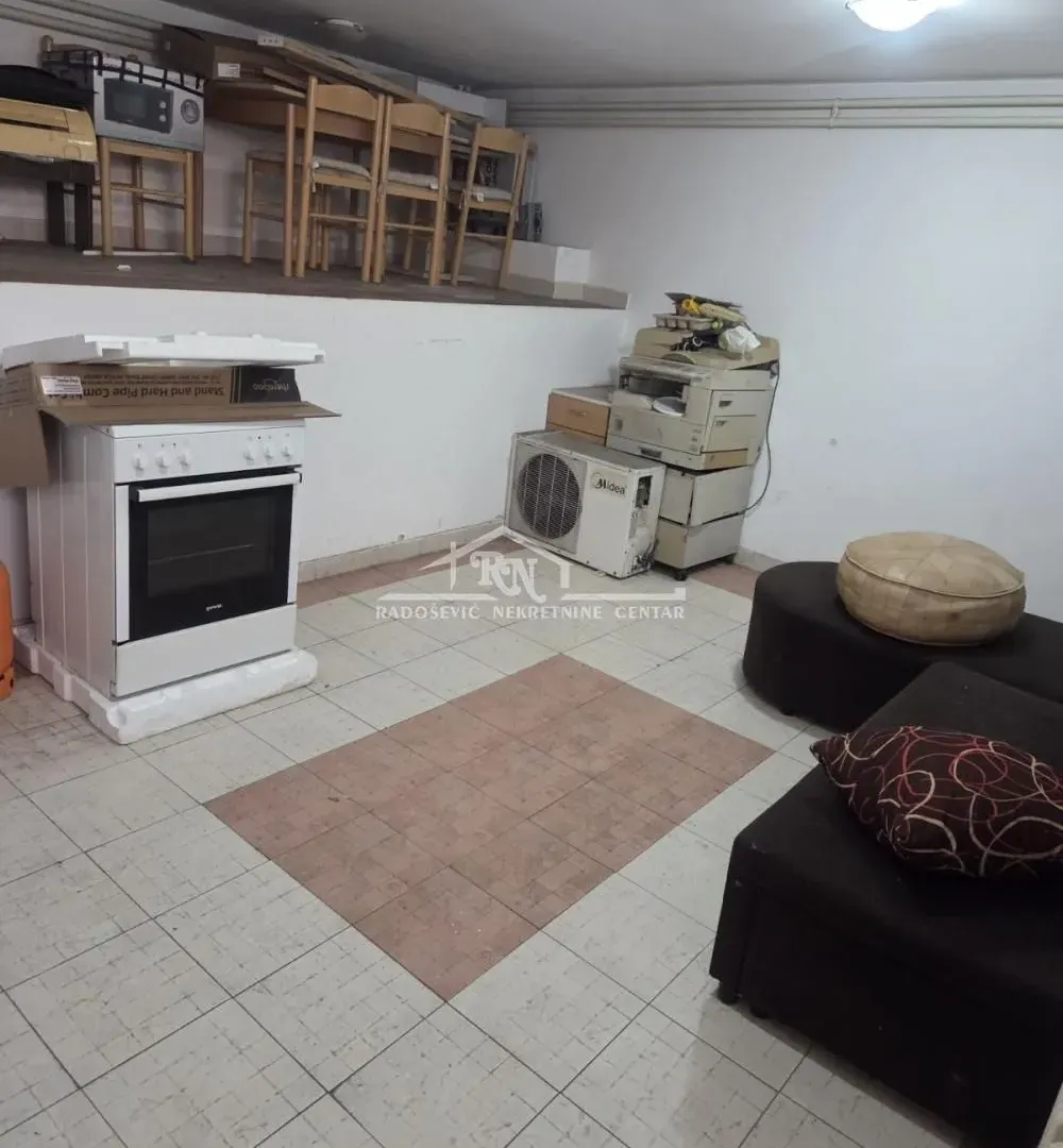 Prodaja, jednosoban stan, 98m², Trošarina, Voždovac Sve Podlokacije