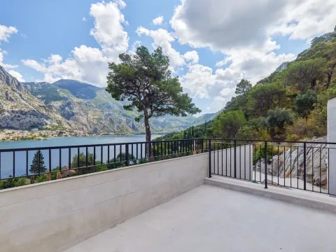 Prodaja, kuća, 479m², Prčanj, Kotor - image 12