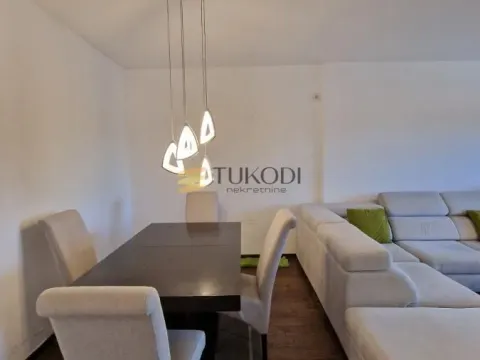 Prodaja, trosoban stan, 86m², Adamovićevo Naselje, Novi Sad Sve Podlokacije - image 19